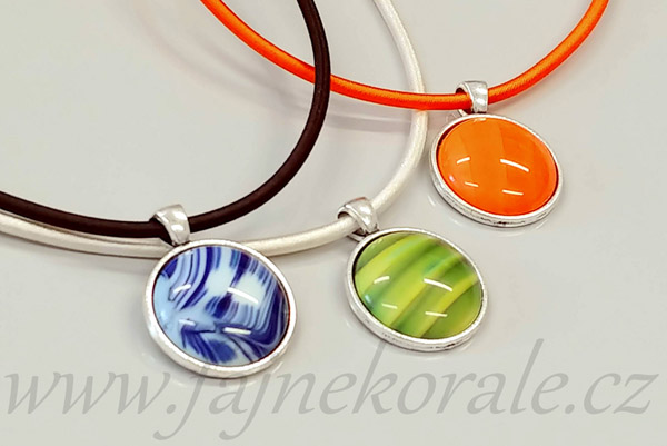 Saténový náhrdelník, délka 46 + 4 cm - oranžová