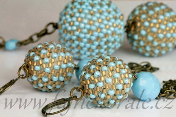 Dřevěné korálky, kulička 10 mm, 10 ks - surové leštěné dřevo (výroba ČR)