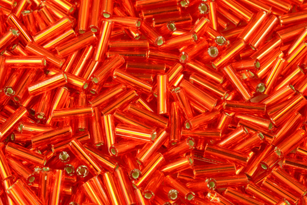 PRECIOSA™ Bugles, čípky 3" (6,8 mm) rovné RH, bal. 50 g - oranžová se stříbrným průtahem