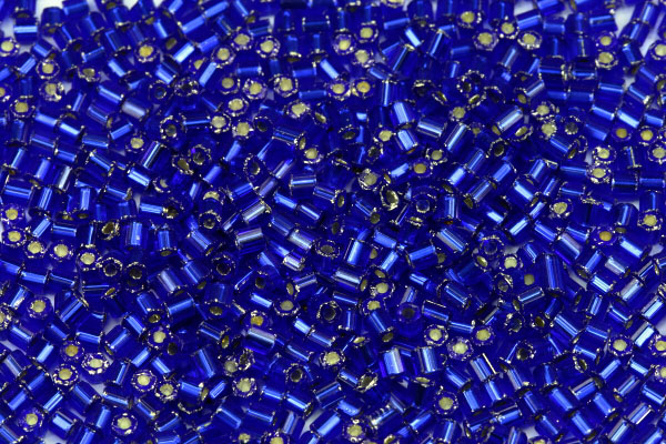 PRECIOSA Bugles-RH, rovné čípky 1" (2,3 mm), bal. 50 g - transp. modrá (safír), SL