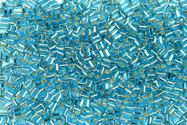 PRECIOSA Bugles-RH, rovné čípky 1" (2,3 mm), bal. 50 g - tr. světlý akvamarín, SL