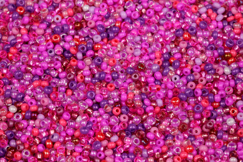 PRECIOSA rokajl MIX 10/0 (2,2 - 2,4 mm), bal. 50 g - fialovo-růžový mix (fuchsie, magenta)
