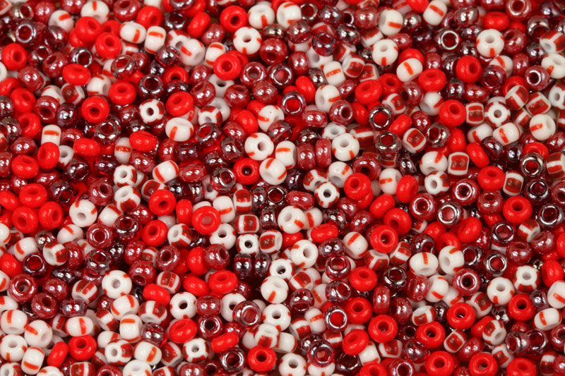PRECIOSA rokajl MIX 8/0 (2,8 - 3,2 mm), bal. 50 g - bílo-červený mix, proužky