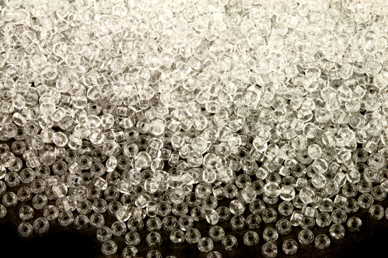PRECIOSA rokajl 11/0 (2,0 - 2,2 mm) SH, bal. 50 g - čirá, krystal