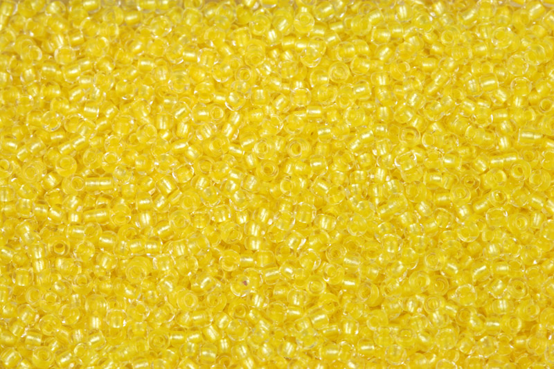 PRECIOSA rokajl 10/0 (2,2 - 2,4 mm) RH, bal. 50 g - žlutý listr na krystalu, Solgel