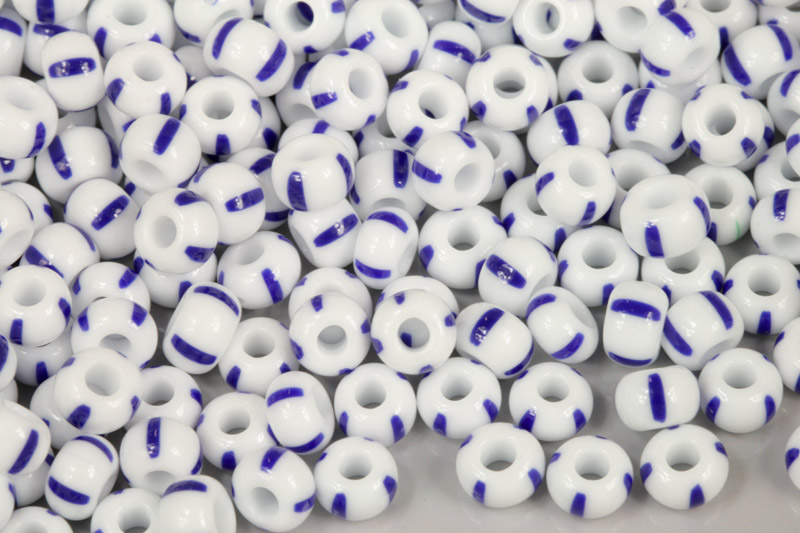 PRECIOSA rokajl 2/0 (5,8 - 6,3 mm) RH, bal. 50 g - bílá křída, modré proužky