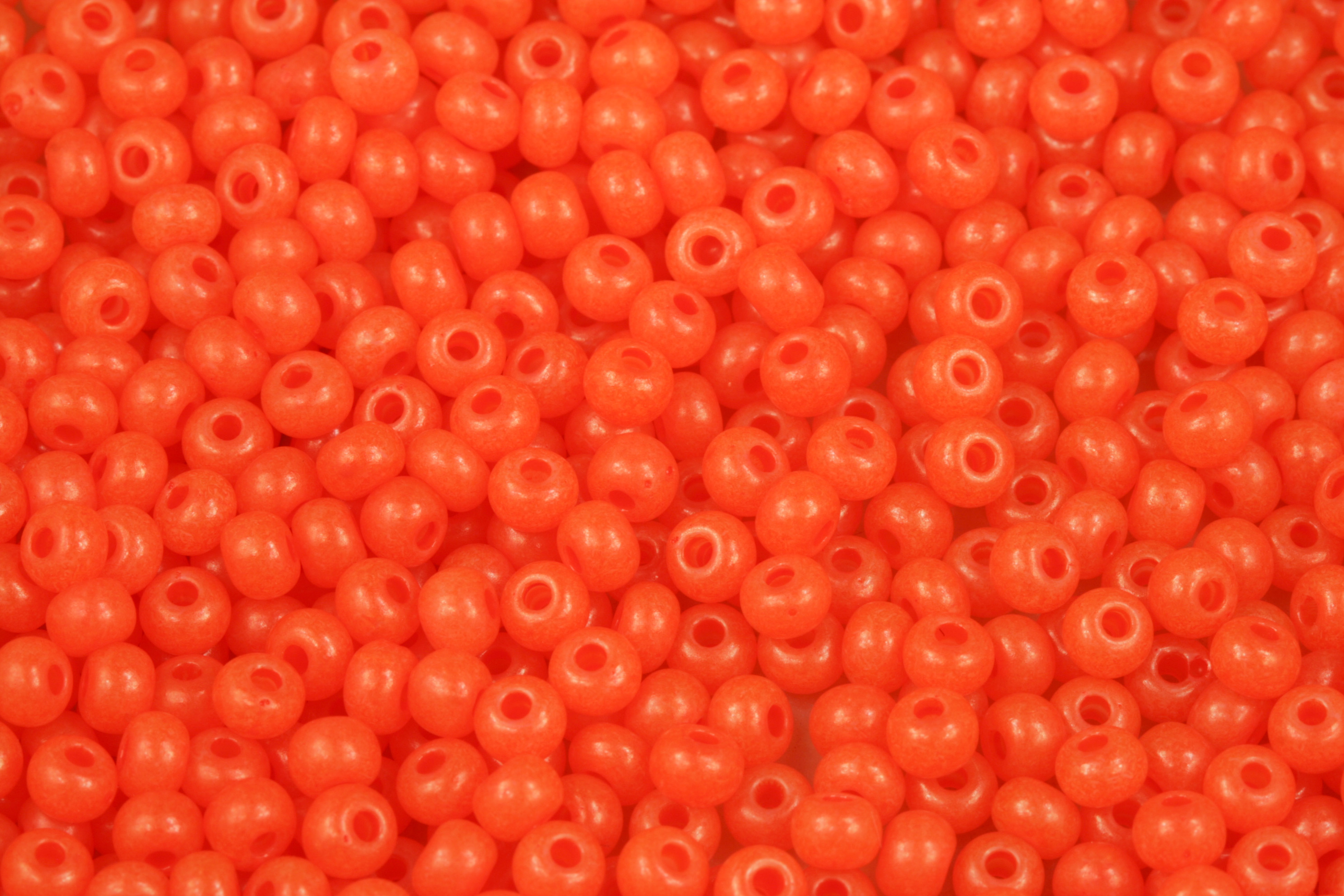 PRECIOSA rokajl 6/0 (3,7 - 4,3 mm) RH, bal. 50 g - oranžová, solgel na alabastru