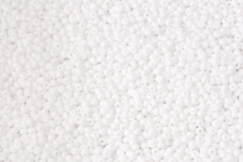 PRECIOSA rokajl 11/0 (2,0 - 2,2 mm) RH, bal. 50 g - sytá bílá křída