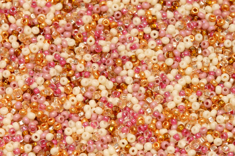 PRECIOSA rokajl MIX 11/0 (2,0 - 2,2 mm), bal. 50 g - zlato-smetanovo-růžový mix