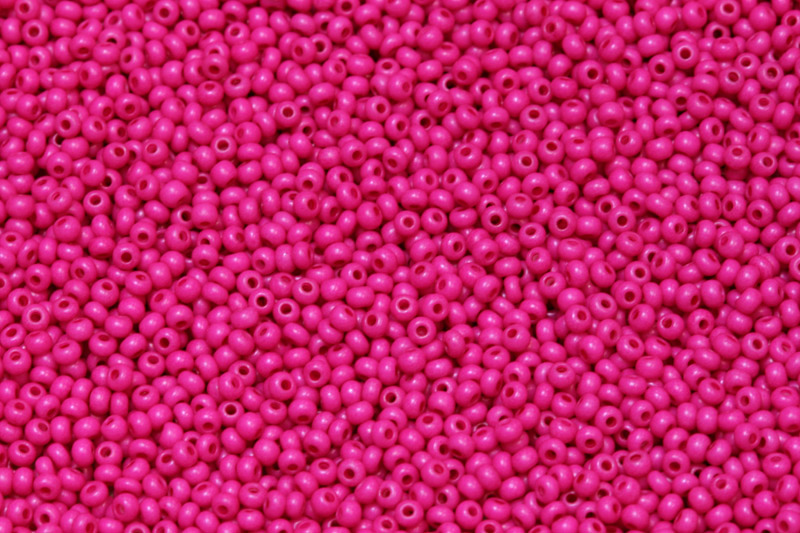 PRECIOSA rokajl 11/0 (2,0 - 2,2 mm) RH, bal. 50 g - fuchsiově růžová, solgel na křídě