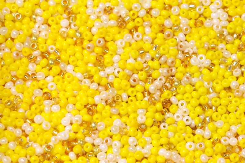 PRECIOSA rokajl MIX 11/0 (2,0 - 2,2 mm), bal. 50 g - žlutý mix