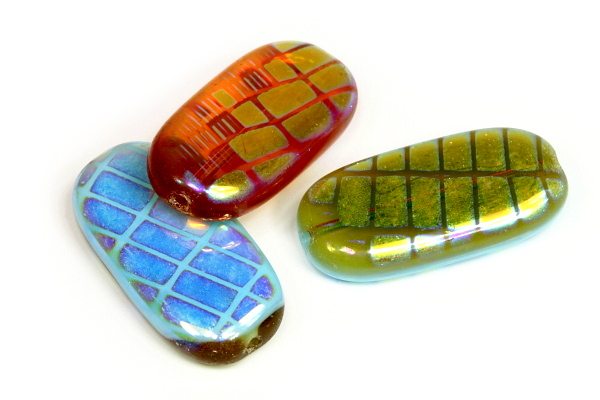 Mačkaný ovál 24x14 mm, 7 ks/16 cm - medovo-tyrkysová s AB vzorem