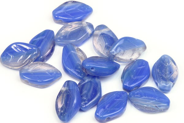Mačkané korálky lísteček 12x7 mm, 20 ks - žíhaná modrá