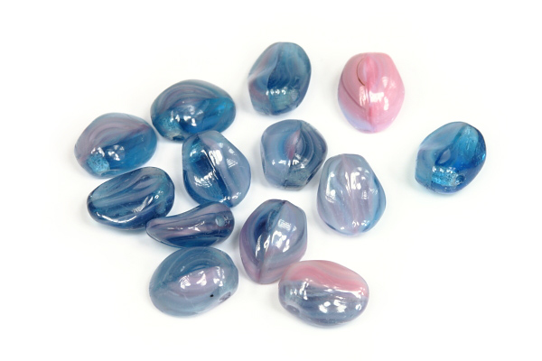 Mačkané jazýčky 6x8 mm, 20 ks - růžůvo-modrá žíhaná
