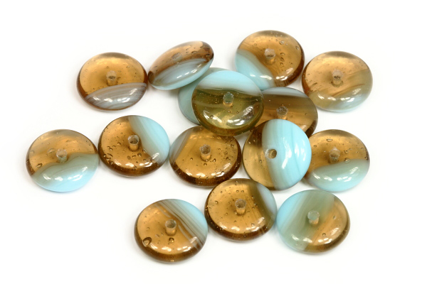 Mačkané korálky disk 9x3 mm, 55 ks/16 cm - hnědo-tyrkysová žíhaná polotransparentní