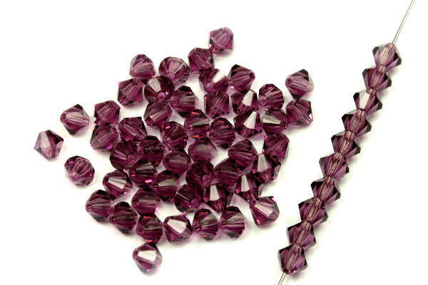 M.C. sluníčka (bicone) 4 mm, 36 ks - transparentní ametystově fialová