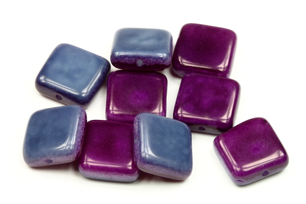 Mačkaná perle smáčená, čtvereček 10x10 mm, 16 ks/16 cm