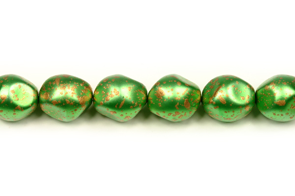 Voskované korálky tvarové 10x9 mm, 18 ks - zelená matná, stříkaná