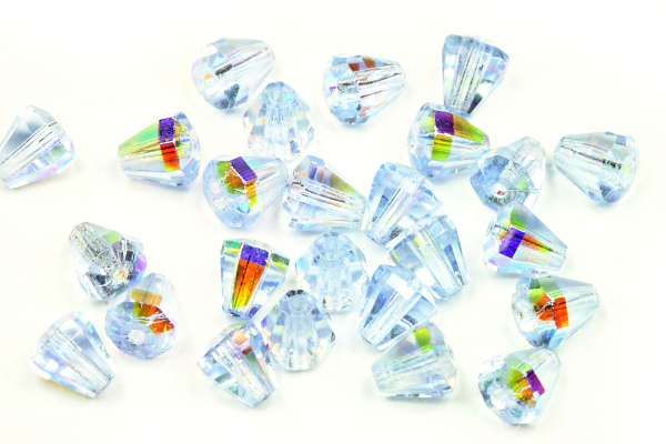 Broušená perle jehlan 7x6 mm, 29 ks/19 cm - světle modrá s AB pokovem