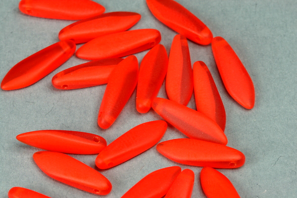 Mačkané jazýčky 5x16 mm, 25 ks - žíhaná oranžovočervená matná