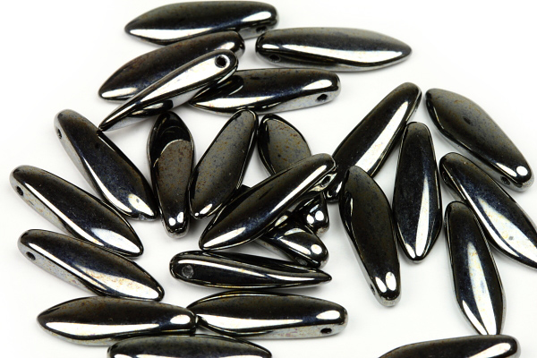 Mačkané jazýčky 5x16 mm, 25 ks - sytá černá s listrem, hematitová