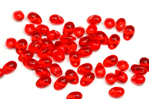 Mačkaná slzička s příčnou dírkou 4x6 mm, 65 ks