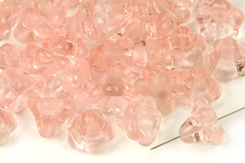 Mačkané korálky kytička zvoneček 13x11 mm, 5 ks - transp. růžová rozalín