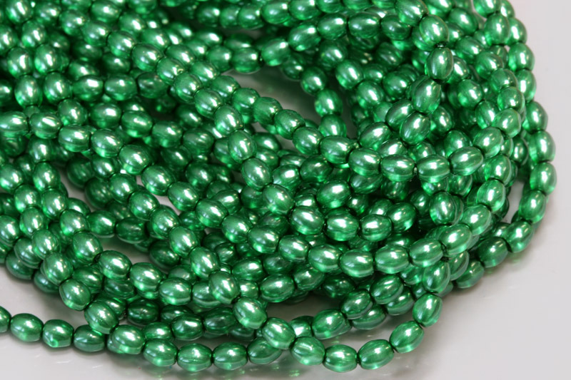 Voskované korálky olivy 4x3 mm, 1 šňůra/120 ks - zelená, semitransparent