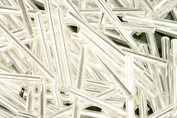 PRECIOSA Bugles-RH, rovné čípky 13,3" (30 mm), 50 ks - krystal, stříbrný průtah (SL)