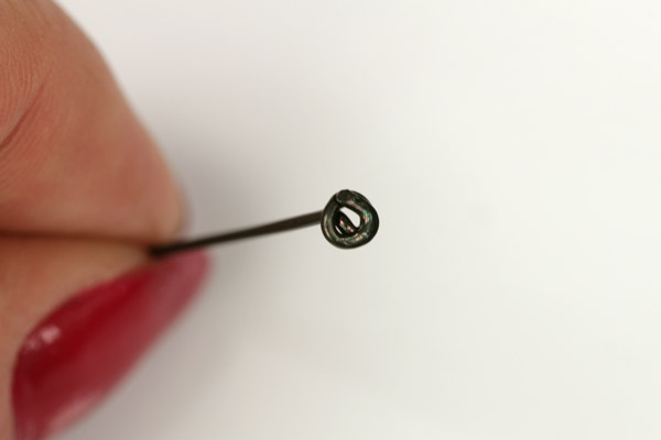 Ketlovací prizma nýt 32 mm, galva černý zinek, 100 ks (ČR)