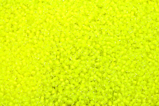 PRECIOSA rokajl 11/0 (2,0 - 2,2 mm) RH, bal. 50 g - krystal s neonově žlutým průtahem