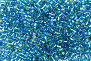 PRECIOSA BuglesHex-RH, rovné čípky 1" (2,3 mm), bal. 50 g - transp. akvamarín, SL