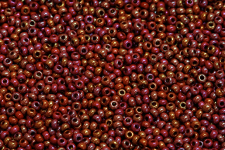 PRECIOSA rokajl 10/0 (2,2 - 2,4 mm) RH, bal. 50 g - sytá červená, korál, rainbow