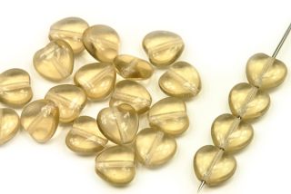 Mačkané korálky srdce 8 mm, 21 ks/16 cm - transparentní kouřový kopaz