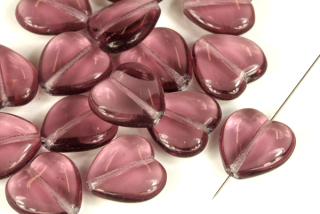 Mačkané korálky srdce 15x16 mm, 5 ks - transparentní ametystově fialová