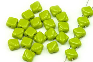 Silky beads Diagonal 6x6 mm, 30 ks - sytá hráškově zelená