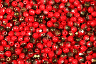 Broušená kulička ohňovka 4 mm, 40 ks/16 cm - sytá červená s půlpokovem Valentinit