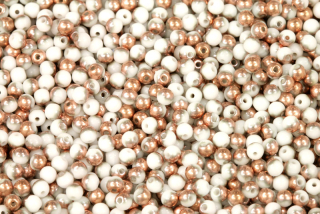 Mačkané korálky kuličky 3 mm, 100 ks - sytá bílá křída s půlpokovem zlato Capri