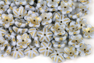 Mačkané korálky kytička 10 mm, 10 ks - sytá světle safírově modrá, zlatý zatíraný dekor