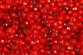 Broušené korálky slavík 3x5 mm, 50 ks/16 cm - transp. žíhaná červená