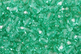 Broušené korálky ohňovky 6 mm, 27 ks/16 cm - transp. zelený akvamarín