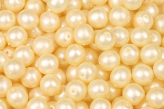 Voskované korálky kuličky 7 mm, 23 ks/16 cm - krémová matná