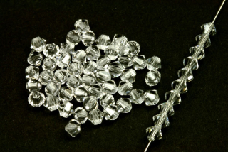 M.C. sluníčka (bicone) 4 mm, 36 ks - krystal