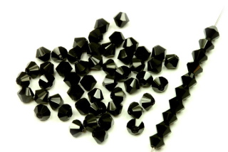 M.C. sluníčka (bicone) 4 mm, 36 ks - sytá černá