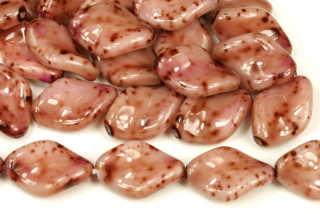 Smáčené perle vrtule 19x13 mm, 9 ks/16 cm - růžový kamenový dekor