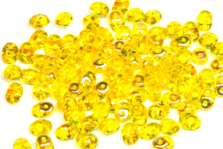 Matubo Superduo™ 2,5x5 mm, bal. 10 g - transp. jantarově žlutá s duhovým dekorem AB