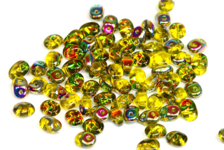 Matubo Superduo™ 2,5x5 mm, bal. 10 g - transp. žlutá s duhovým půlpokovem Vitrail
