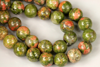 Minerální korálky - kulička 8 mm, 1 ks - unakit