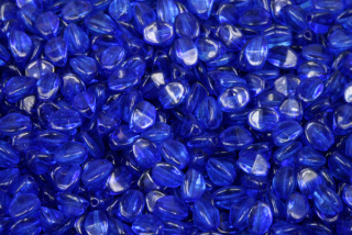 Mačkaná pohanka klasik 5x4 mm, 30 ks -  transp. modrý listr na krystalu