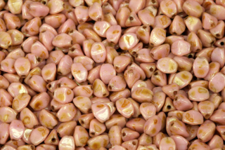 Mačkaná pohanka klasik 5x4 mm, 30 ks - hnědorůžová lazura na alabastru